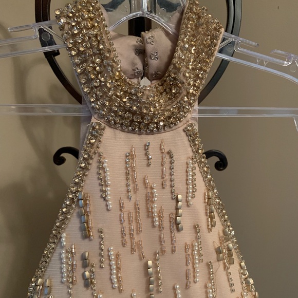 Prom dress. Worn once! - Picture 4 of 6